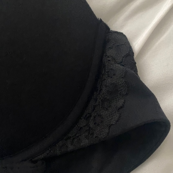 Victoria's Secret Black Lace-Trim Push-Up Bra Size 38C Pre Owner - Picture 7 of 12